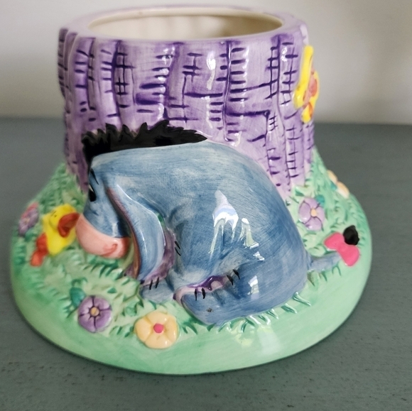 Winnie the Pooh & Friends Welcome Little Friend Planter - Picture 3 of 10